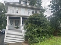 Building Photo - 814 Belmont St