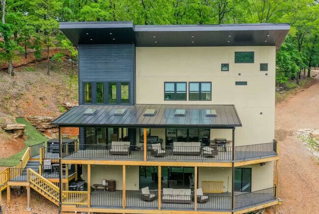 Building Photo - 10573 Jasper Ln