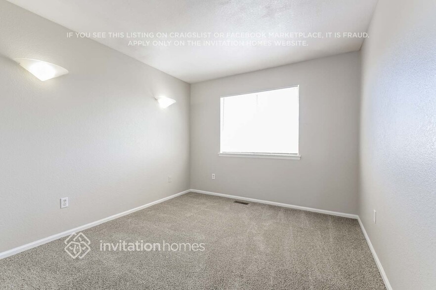 Building Photo - 9500 E 112th Dr