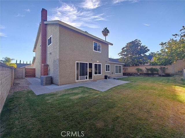Building Photo - 25831 Chapel Hill Dr