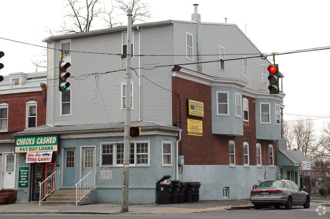 Primary Photo - 1642-1644 W 4th St