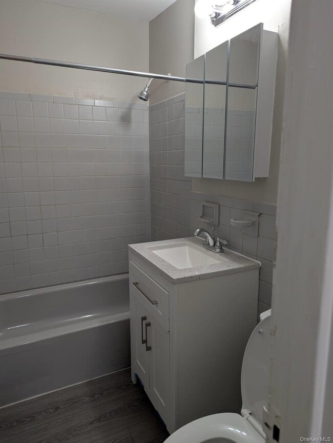 Building Photo - 1 Hemlock Dr