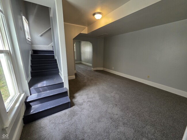 Building Photo - 1803 Westview Dr
