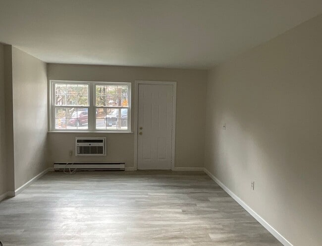 Building Photo - Lovely remodeled 1 bedroom Condo