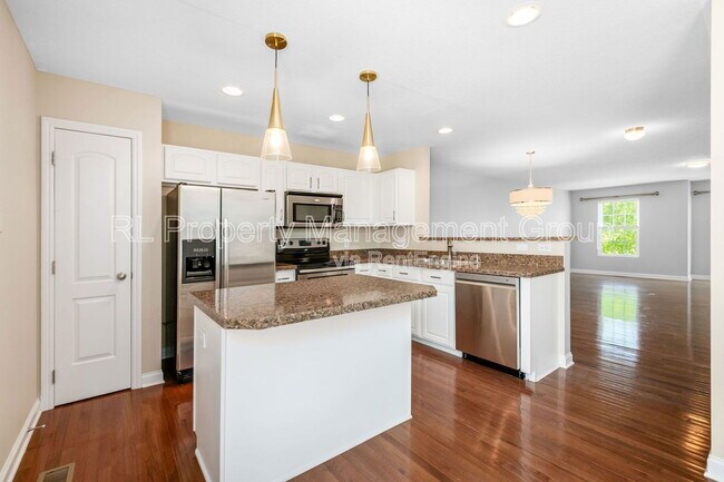 Building Photo - 5964 Woodshire Dr