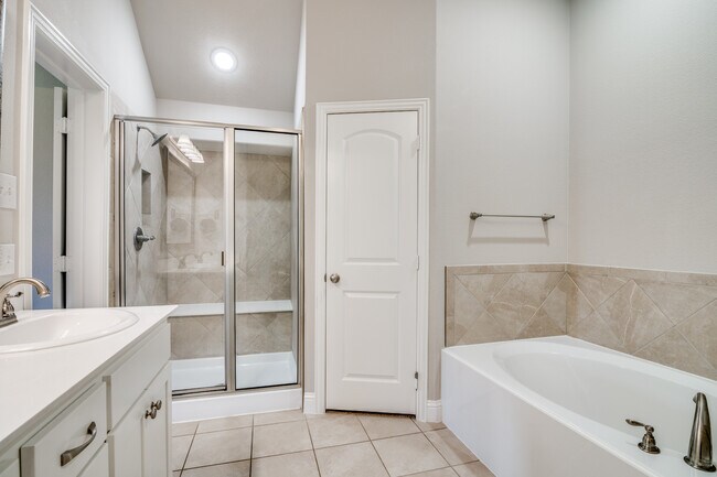 Building Photo - 1783 Amalfi Dr