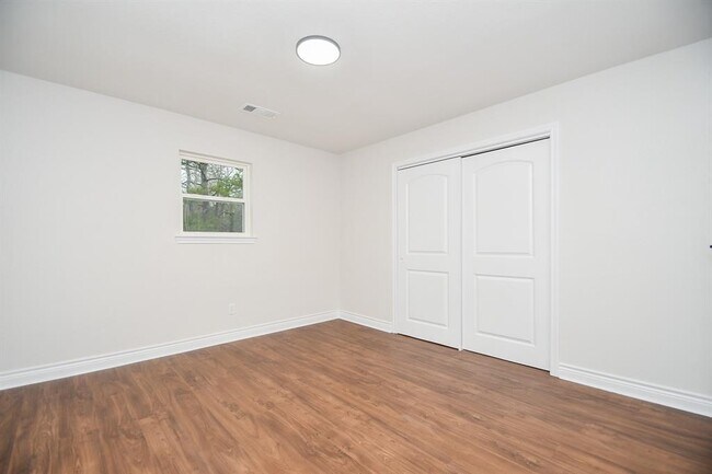 Building Photo - 210 A J Meekins Rd