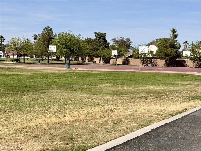 Building Photo - 6990 Paddington Way