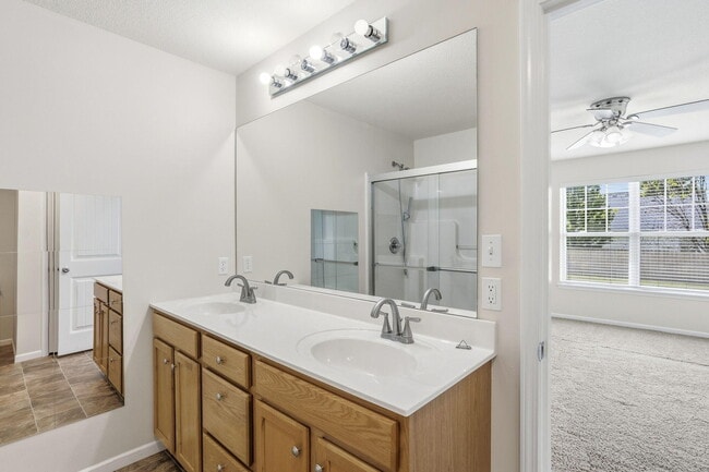 Building Photo - 104 Copper Mountain Dr