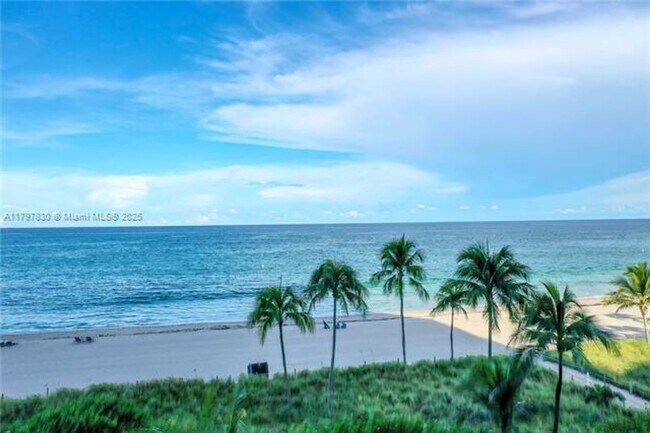 Building Photo - 10201 Collins Ave