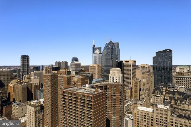 Building Photo - 1420 Locust St