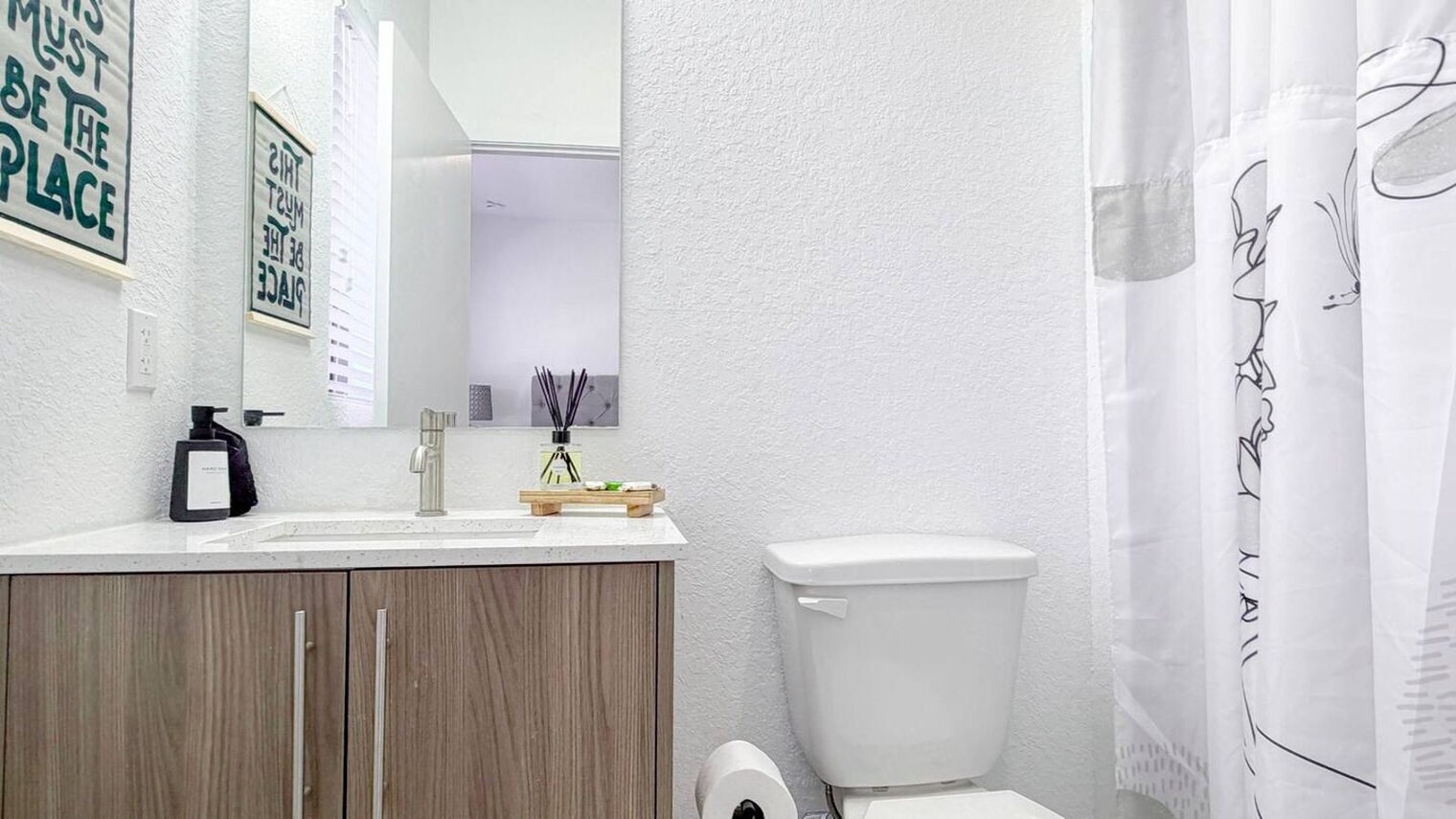 Building Photo - 1163 NW 2nd St