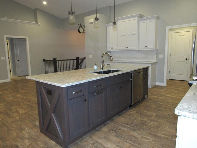 Building Photo - 1659 Celtic Ct