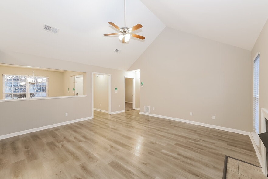 Building Photo - 215 Mack Edwards Dr