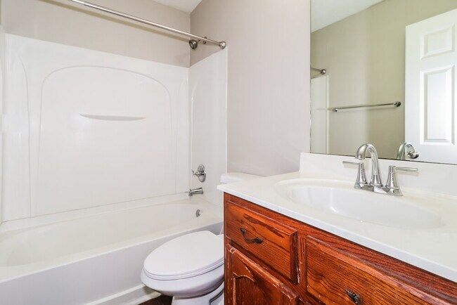 Building Photo - 7366 Pecan Meadow Dr E