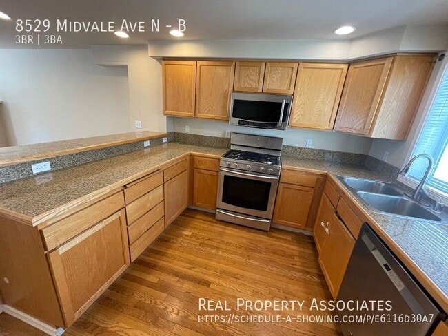 Building Photo - 8529 Midvale Ave N