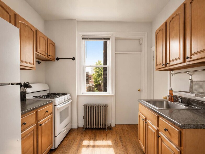 Building Photo - 57 Withers St