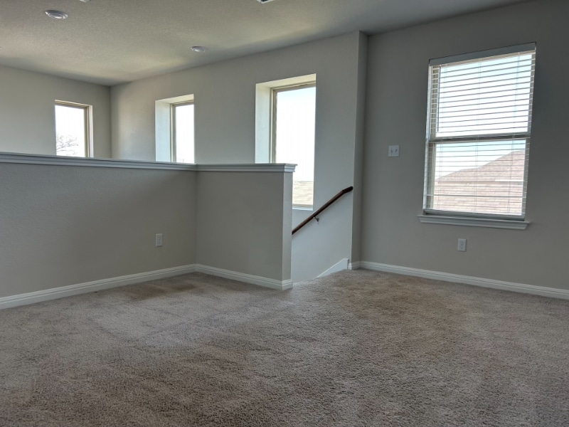 Building Photo - 109 Serpens St