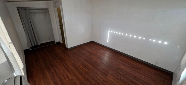 Building Photo - 508 50th Ave Dr W