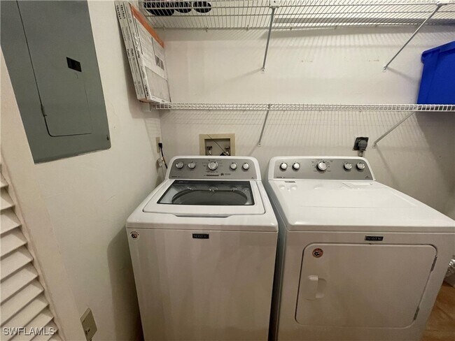 Building Photo - 3320 Erick Lake Dr