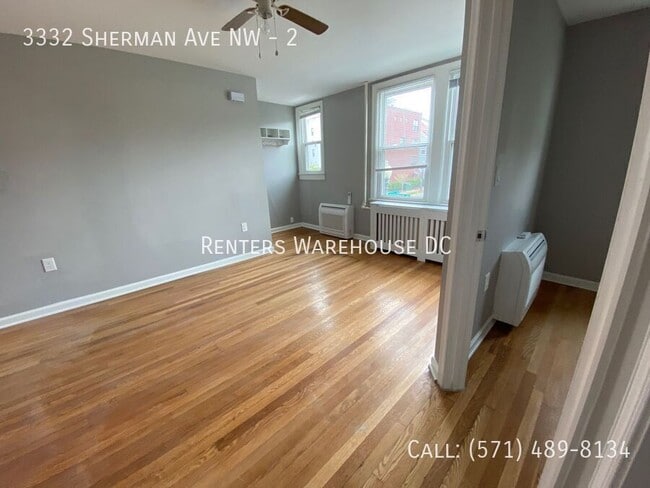 Building Photo - Updated 1BR+Den w/ private patio in heart ...