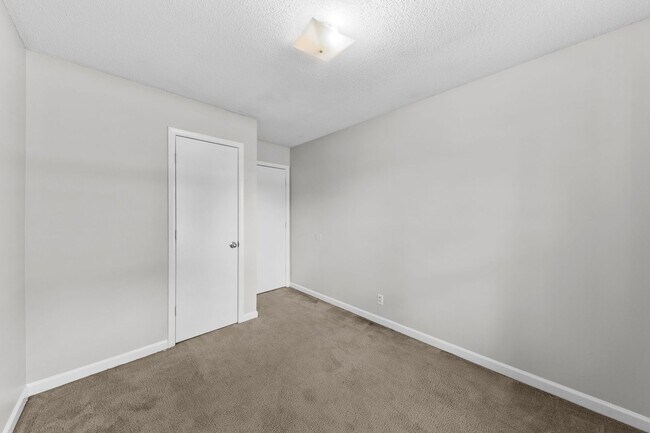 Building Photo - 133 E Street Clarksville, TN 37042