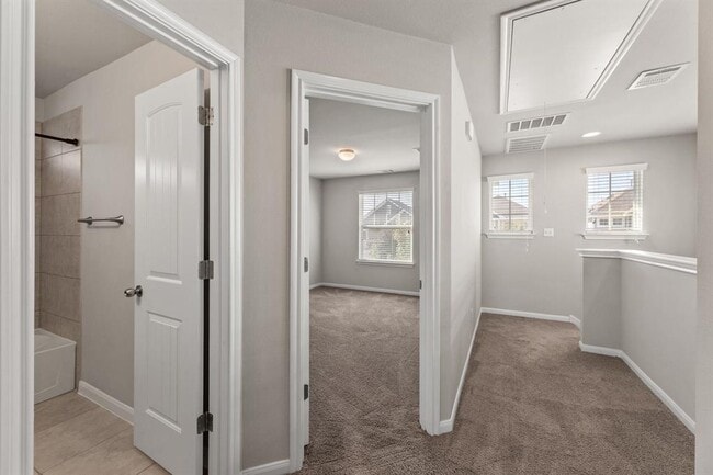 Building Photo - 18007 Malnati Dr