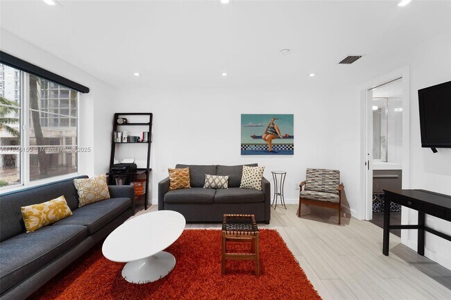 Building Photo - 1460 Ocean Dr