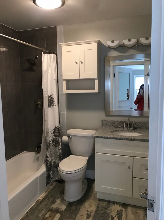 Granite countertop - 748 Feura Bush Rd