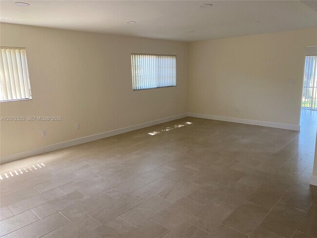 Building Photo - 13711 SW 84th St
