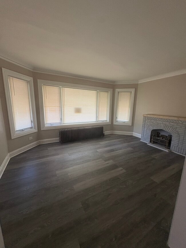 Building Photo - 7607 S Wolcott Ave