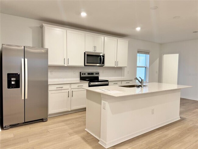 Building Photo - 4685 Citrus Cir