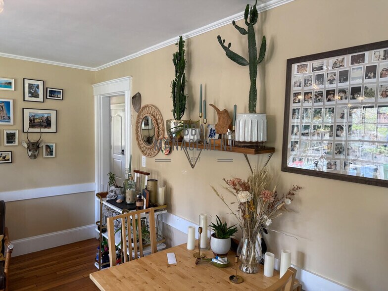 Building Photo - 88 Warwick Rd