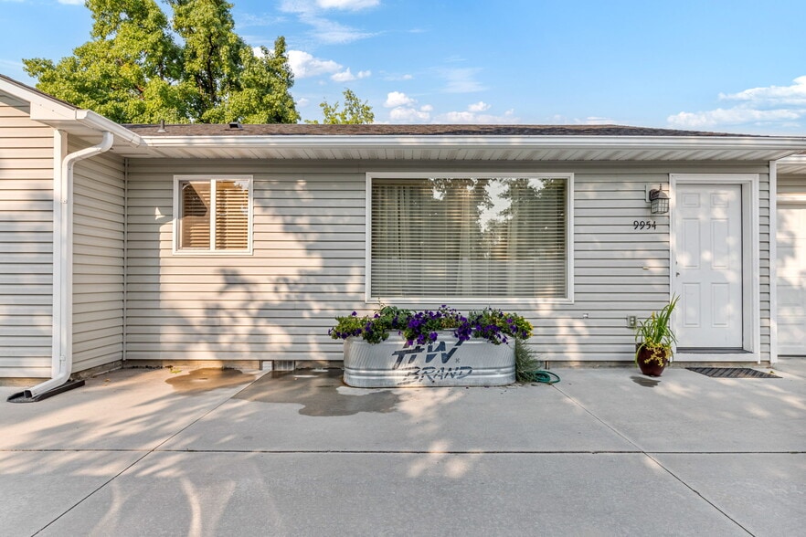 Building Photo - 9954 W Utahna Rd