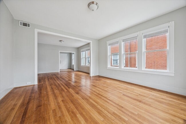 Building Photo - 2510 Kingston St