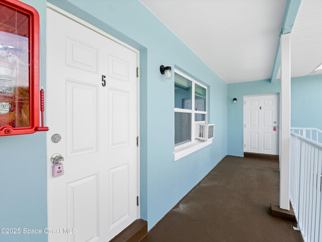 Building Photo - 101 Deland Ave