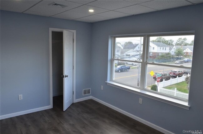 Building Photo - 223 Scherer Blvd