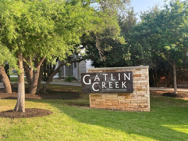 Building Photo - 108 Driftwood Hills Way