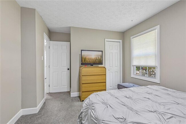 Building Photo - 3898 Skidmore Dr