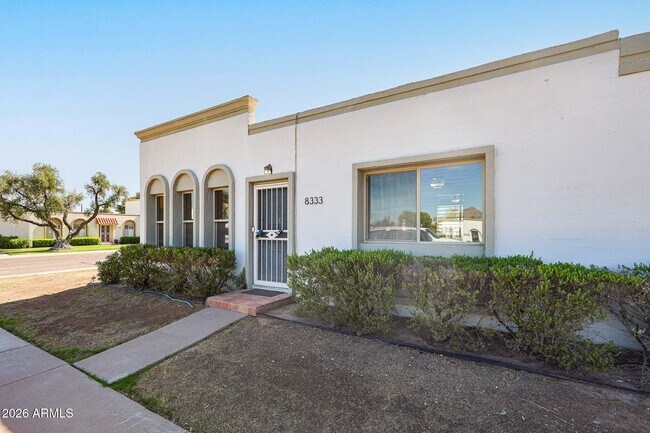Building Photo - 8333 E Orange Blossom Ln