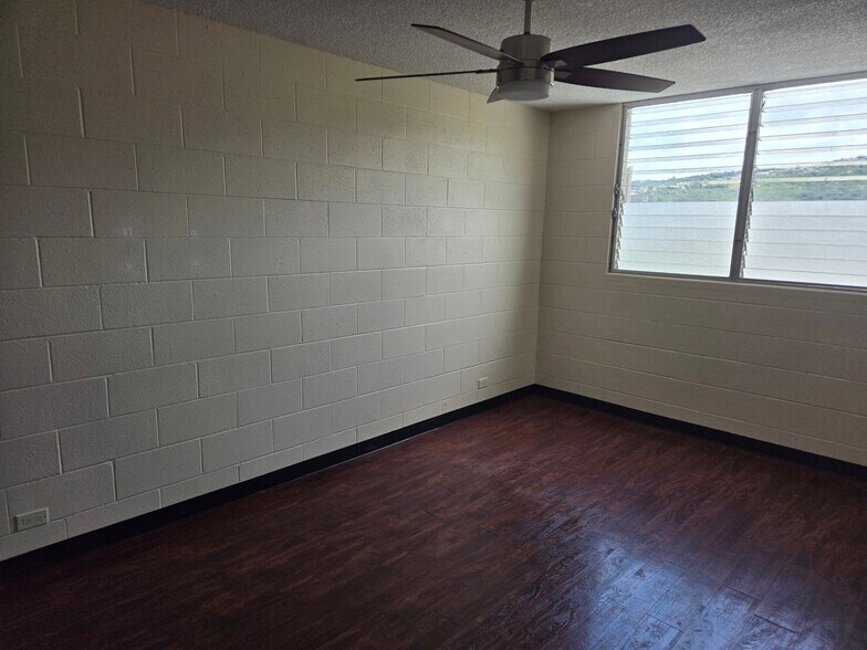 Building Photo - 275 Auwaiolimu St