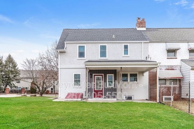 Building Photo - 529 B St