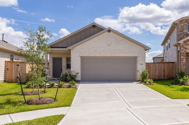 Primary Photo - 16419 Windy Cove Ct