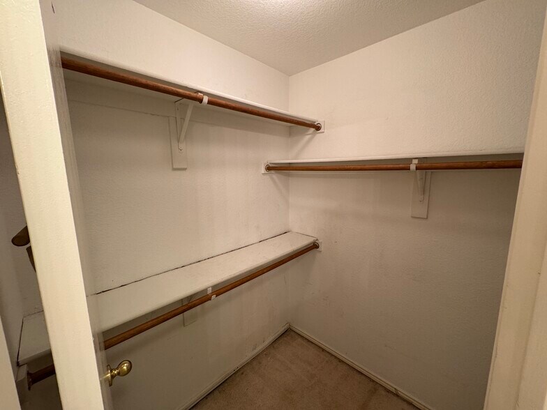 Master Closet - 1814 McNeely St