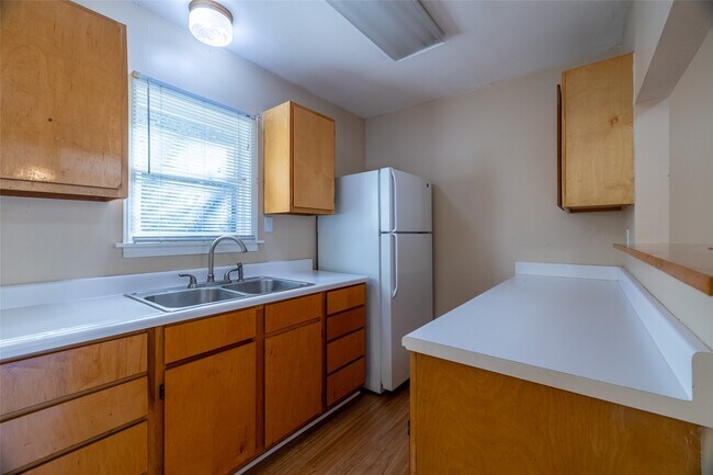 Building Photo - 2407 County Rd 2235