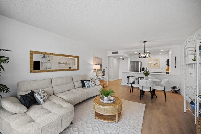 Building Photo - 3540 S Ocean Blvd