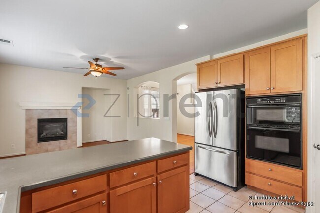 Building Photo - 1165 Hillery Way
