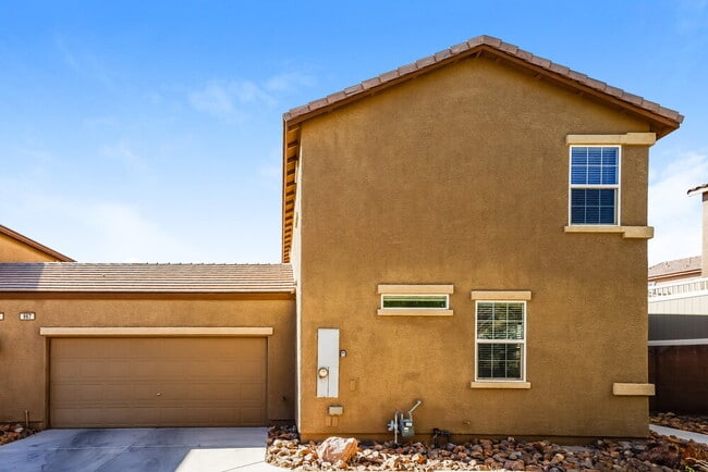 Building Photo - 967 Wembly Hills Pl
