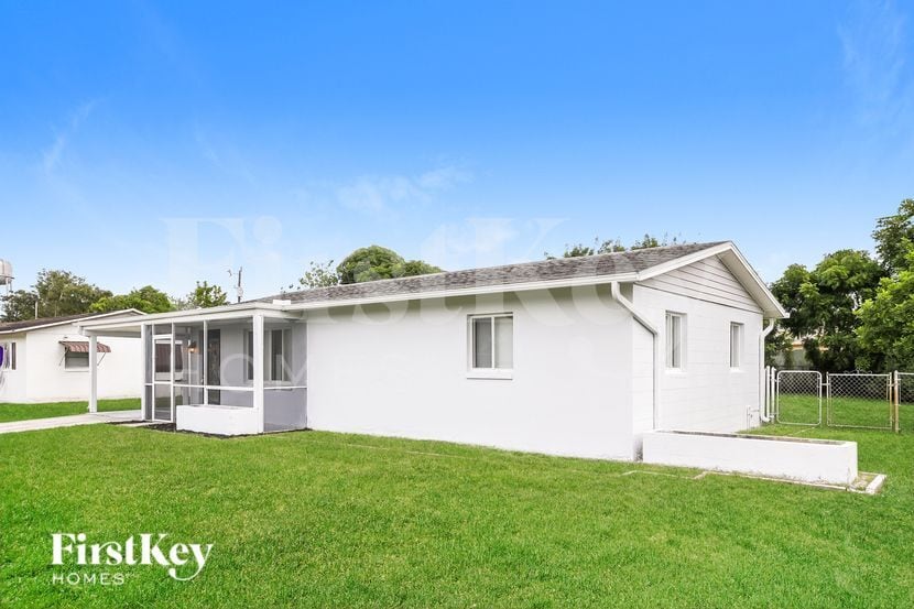 Building Photo - 22 Willow St