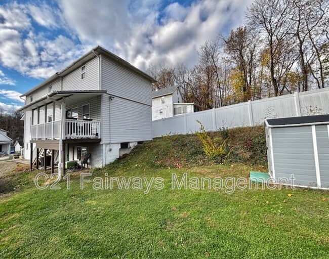 Building Photo - 217 N Lincoln Ave